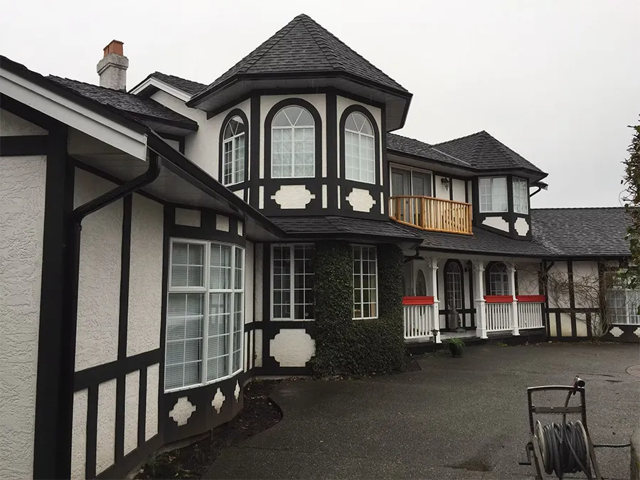 Seamless gutters on a character home — Gutter King, Vancouver Island